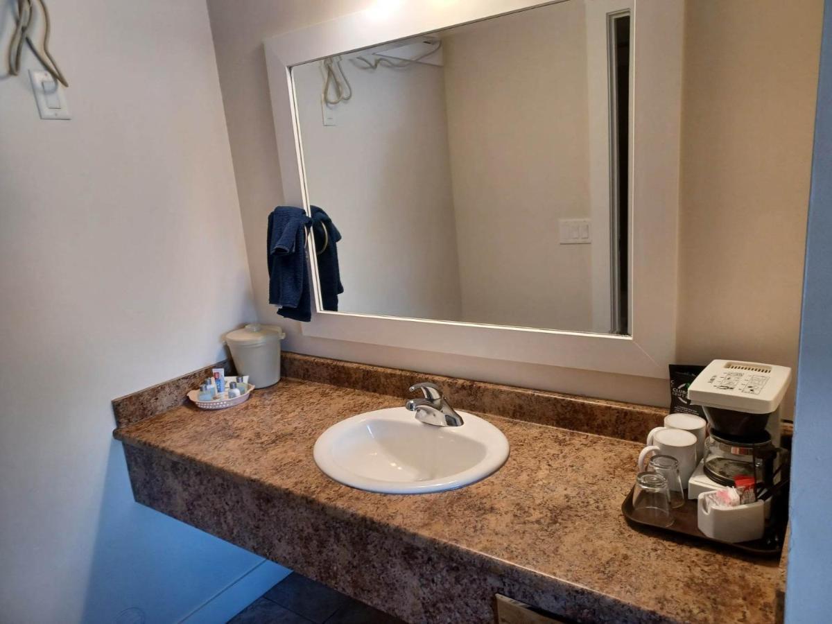 Grandview Motel Kamloops Ngoại thất bức ảnh