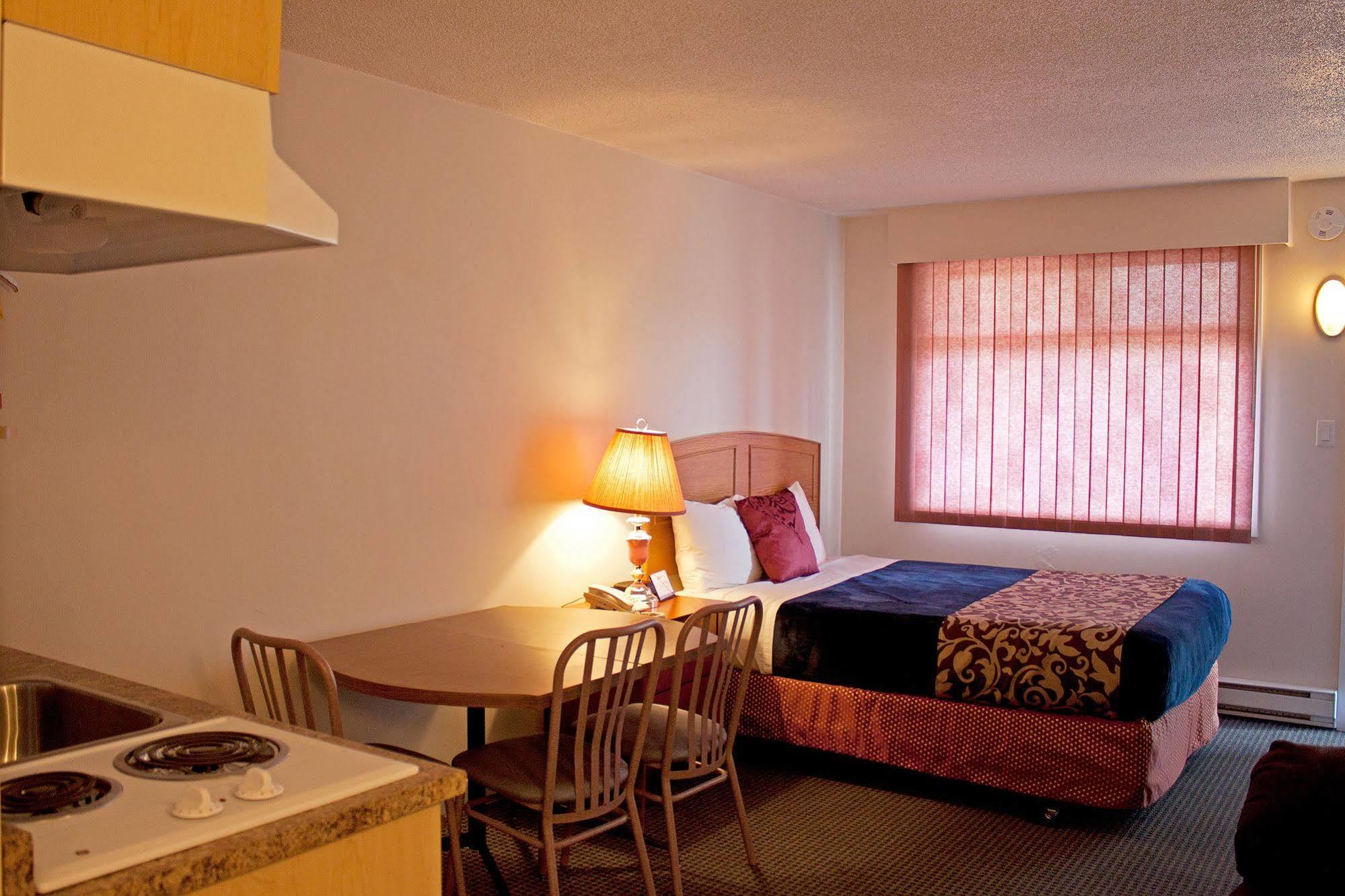 Grandview Motel Kamloops Ngoại thất bức ảnh