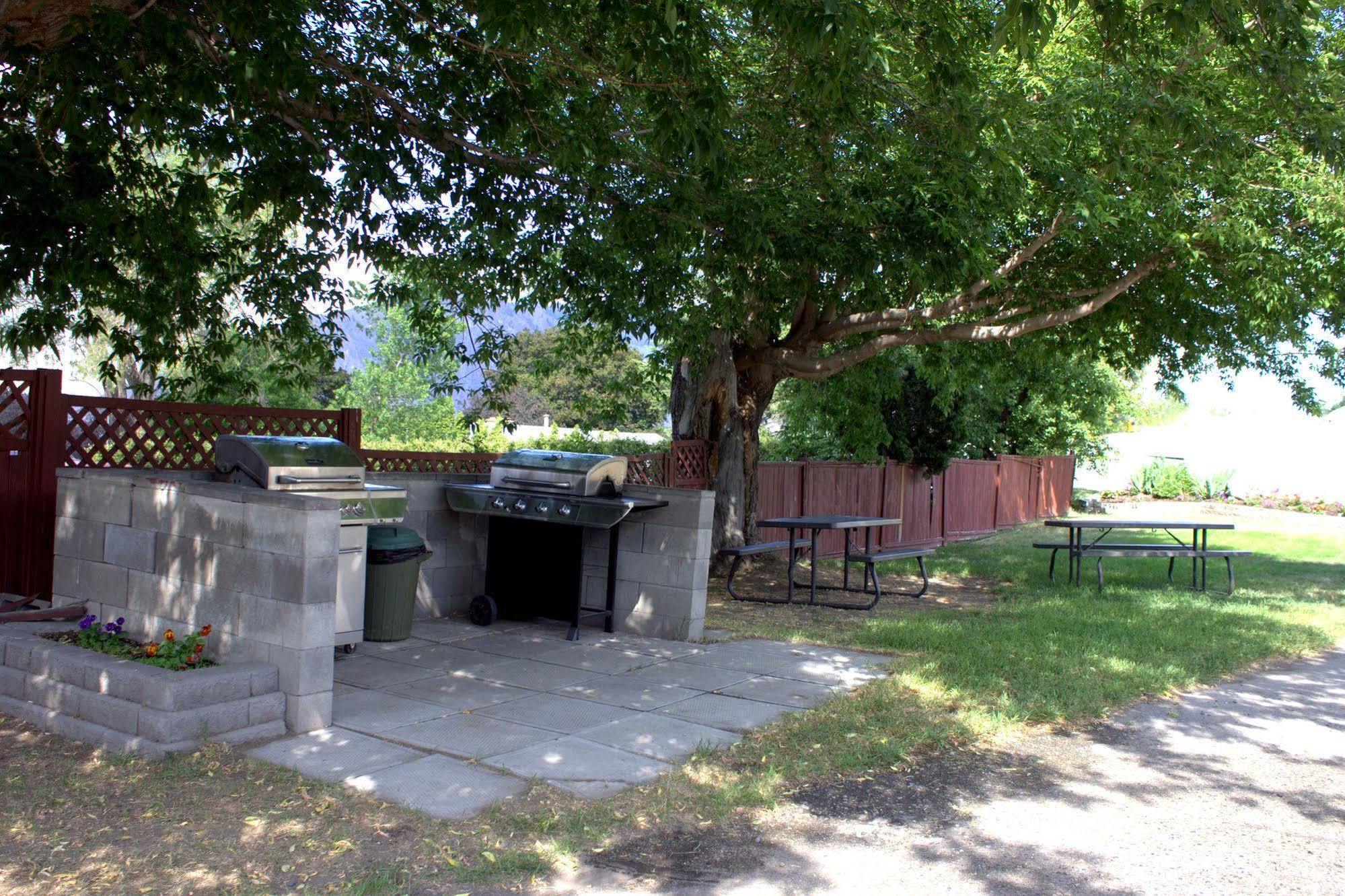 Grandview Motel Kamloops Ngoại thất bức ảnh
